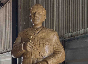 The new wooden Tolkien statue
